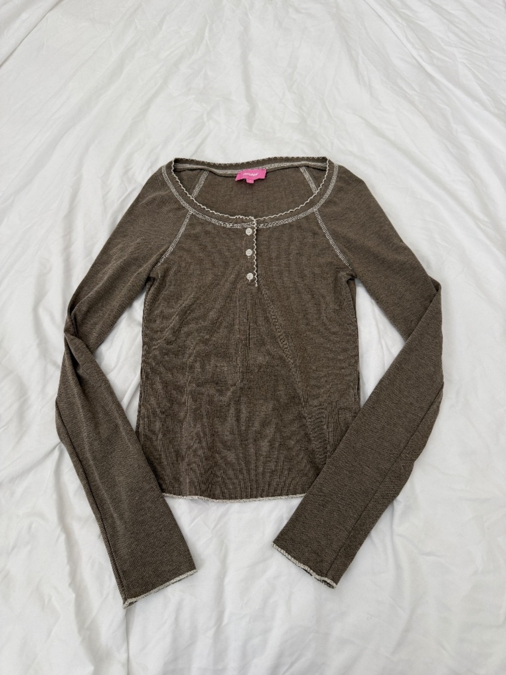 Edikted Henley top   size XS  -perfect condition  -comfy